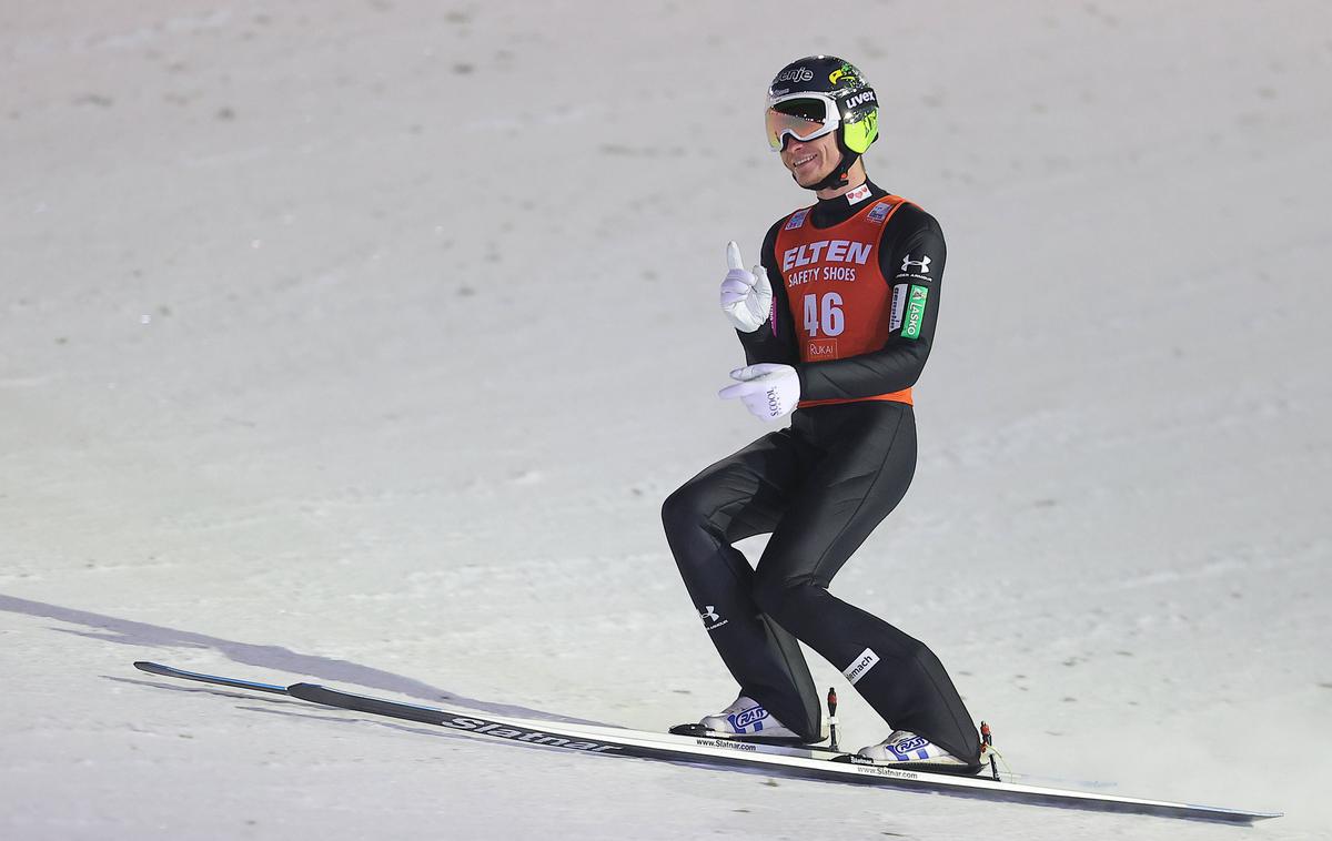 Anže Lanišek | Anže Lanišek je vodil po prvi seriji tekme za svetovni pokal na Finskem, nato pa zaostal le za japonskim asom Rjojujem Kobajašijem. | Foto Guliverimage