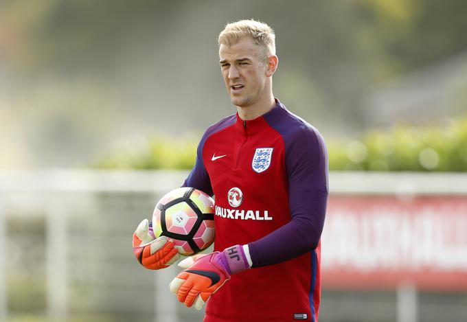 Joe Hart se je iz Manchestra preselil v Torino, a ne brani za Juventus. | Foto: Reuters