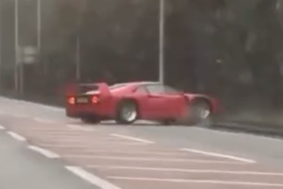 Nesrečni trenutek, ko je razbil dragoceni ferrari F40 #video