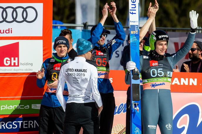 Planica, ekipna tekma | Slovenci so v Planici stopili na najnižjo stopničko. | Foto Vid Ponikvar