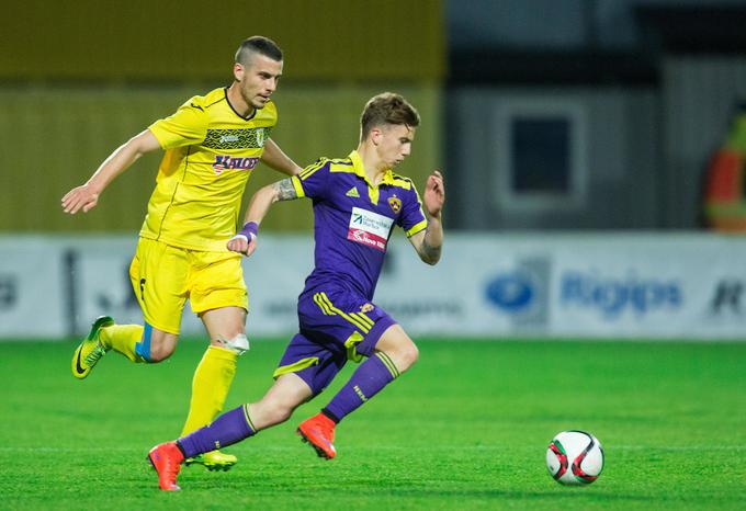 Igor Barukčić (levo) zaradi kartonov ne bo mogel pomagati soigralcem v derbiju začelja. | Foto: Vid Ponikvar