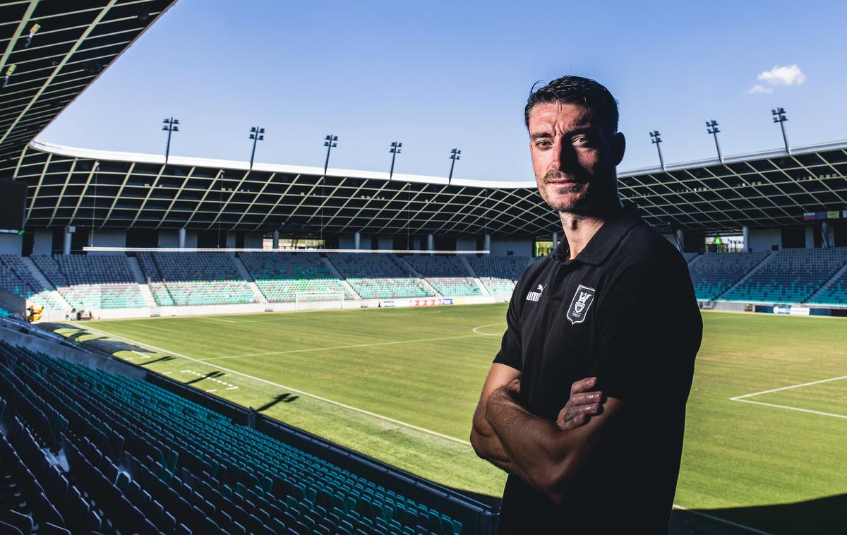 Olimpija Albert Riera | Albert Riera za Maribor pripravlja presenečenje. Vsaka tekma je drugačna, pravi. | Foto Matic Klanšek Velej/Sportida