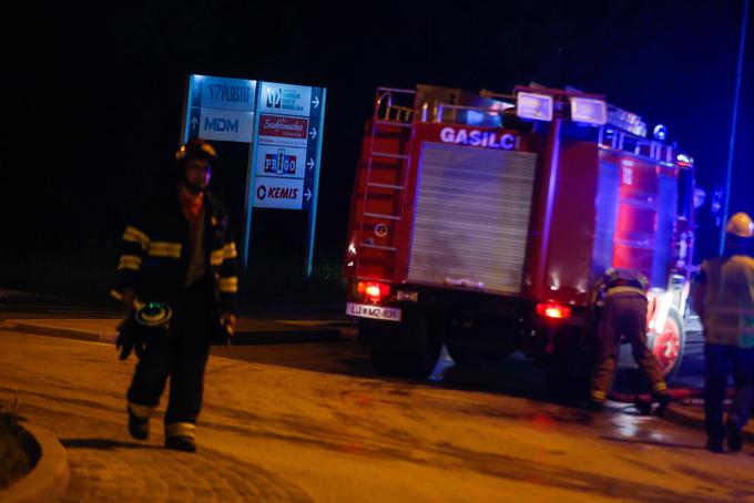 Požar na Vrhniki | Foto: Anže Malovrh STA