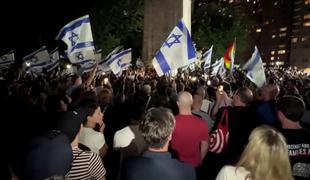 Po usmrtitvi šestih talcev v Izraelu množični protesti in splošna stavka #video