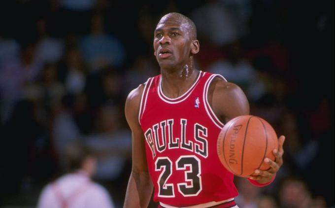 Legendarni Michael Jordan je v sedmi sezoni prišel do prvega naslova prvaka. Bo to uspelo tudi Dončiću, ki se podaja ravno v sedmo leto igranja v ligi NBA? | Foto: Getty Images