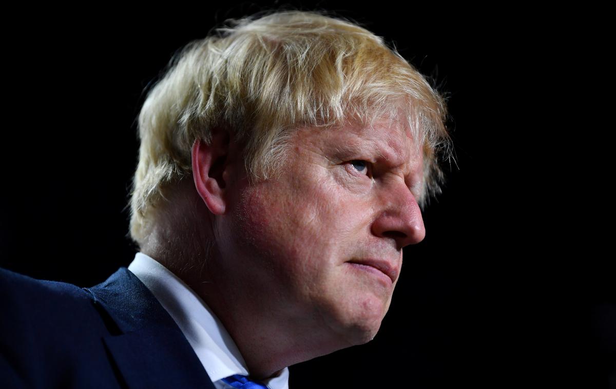 Boris Johnson | Britanski premier Boris Johnson je namignil, da kljub ta teden sprejetemu zakonu za preprečitev brexita brez dogovora Bruslja ne namerava zaprositi za preložitev britanskega izstopa iz EU. | Foto Reuters