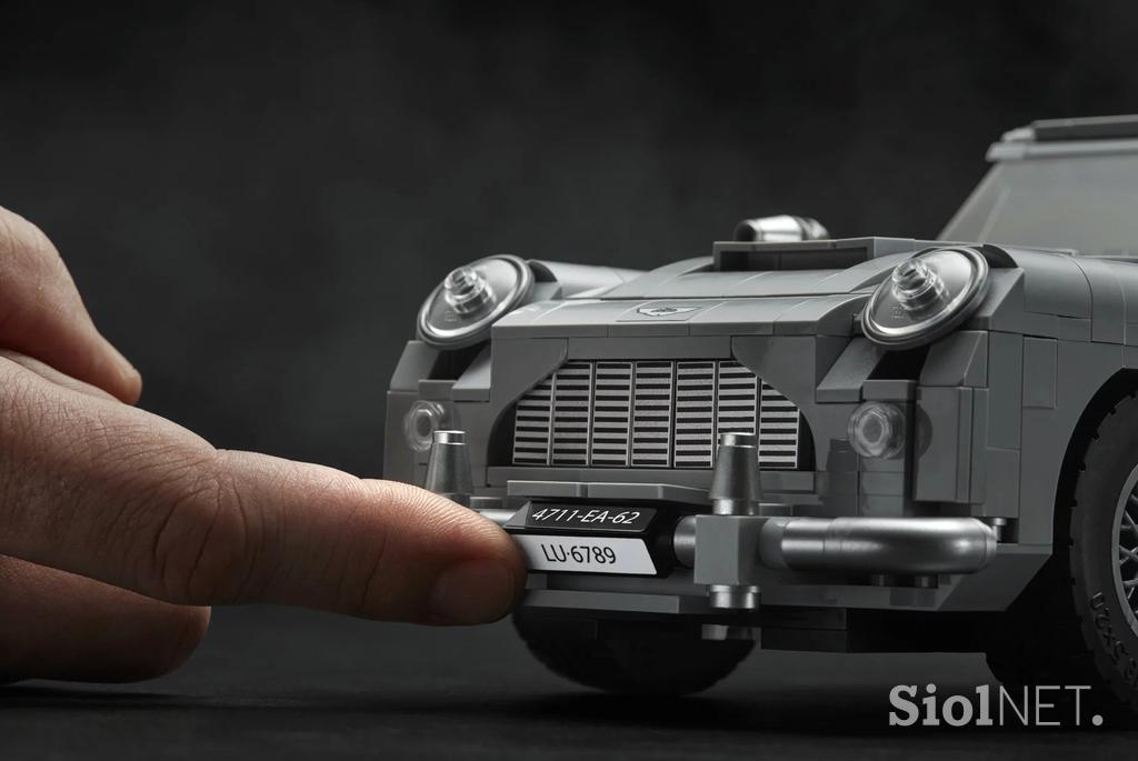 Aston Martin DB5 Lego