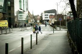 Kontejnerji pred UKC Ljubljana