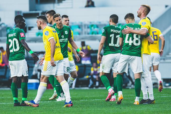 Največja tekmeca v Sloveniji, takoj za njima je na lestvici Mura, sta se v Stožicah razšla brez zadetkov. | Foto: Grega Valančič/Sportida