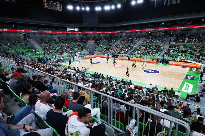 Cedevita Olimpija : Dubaj | V Stožicah se obetajo nekatere spremembe. | Foto www.alesfevzer.com