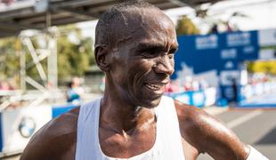 Kipchoge spet v lovu za magično znamko pod dvema urama