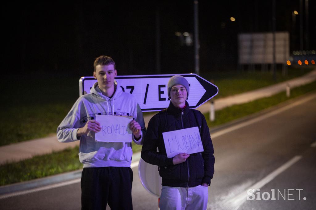 Prihod portugalsek nogometne reprezentance na Brnik.