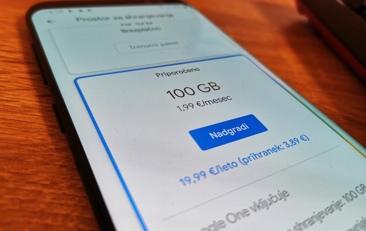 Google One, plačilo | Google naročnino na plačljivo storitev, s katero uporabnik pridobi več prostora za shranjevanje podatkov v oblak, od maja letos trži pod blagovno znamko Google One. | Foto Matic Tomšič