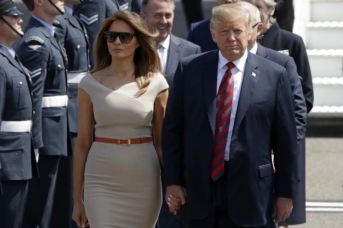 Melania Trump | Trumpovi odvetniki so že prejšnji teden napovedali, da bodo zahtevali sto milijonov dolarjev odškodnine. Trdijo, da racija ni bila potrebna, ker bi lahko ministrstvo le zaprosilo za vrnitev dokumentov. | Foto Guliverimage