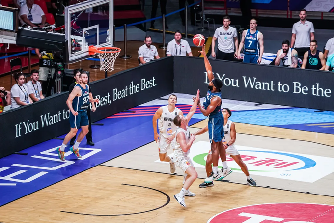 "Stopili so skupaj in pokazali čisto drugačen obraz," je dejal Zdovc. | Foto: FIBA