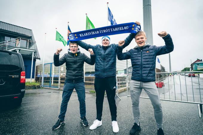 Navijači KI Klaksvika so dočakali zgodovinsko zmago v Evropi. Navijači Olimpije bodo morali na njo še malce počakati. | Foto: Guliverimage