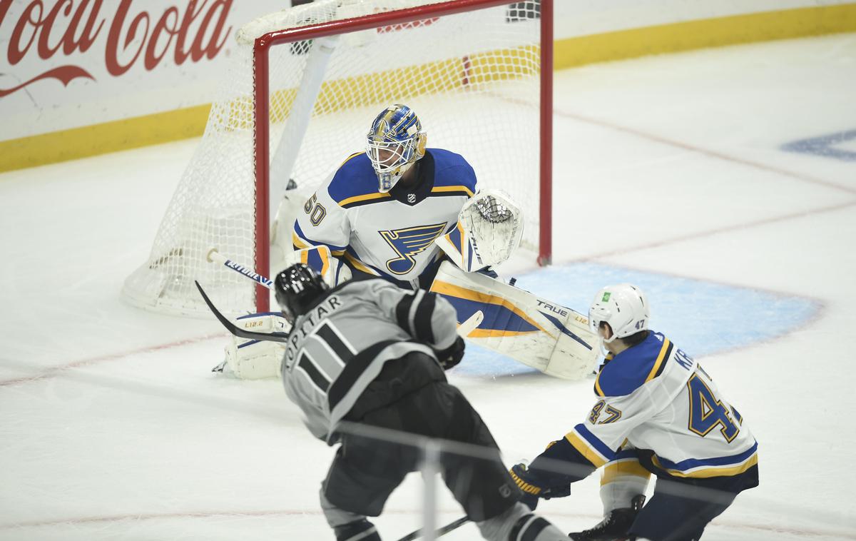 Anže Kopitar | Anže Kopitar je z dvema goloma in podajo pomagal Los Angeles Kings, da so prekinili črn niz. | Foto Reuters