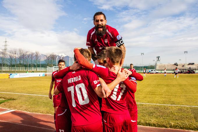 Luka Majcen (Triglav) spada med najboljše strelce Prve lige Telekom Slovenije. Na zadnjih štirih tekmah je dosegel kar pet zadetkov. | Foto: Matic Ritonja/Sportida