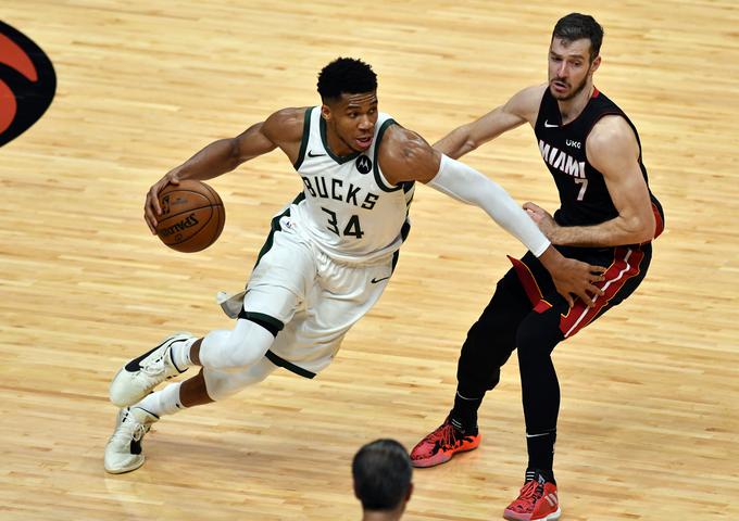 Giannis Antetokuonmpo se je še tretjič znašel v prvo peterki. | Foto: Reuters