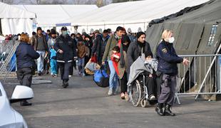 V Slovenijo doslej premestili 244 prebežnikov, največ iz Grčije