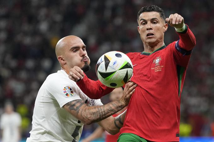 Na Euru 2024 se je odlično kosal s portugalskim superzvezdnikom Cristianom Ronaldom, še vedno strelskim rekorderjem lige prvakov. | Foto: Guliverimage