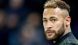 Neymar v samo dveh urah izgubil milijon evrov #video