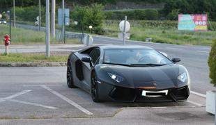 Policisti zaplenili 270 tisoč evrov vrednega lamborghinija