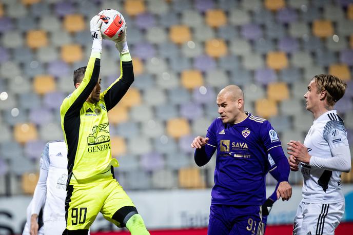 Marko Zalokar | Vratar Marko Zalokar je odklonil igranje na nedeljski tekmi Mure z Mariborom, ki ima v boju za prvaka točko prednosti pred Koprom. | Foto Blaž Weindorfer/Sportida