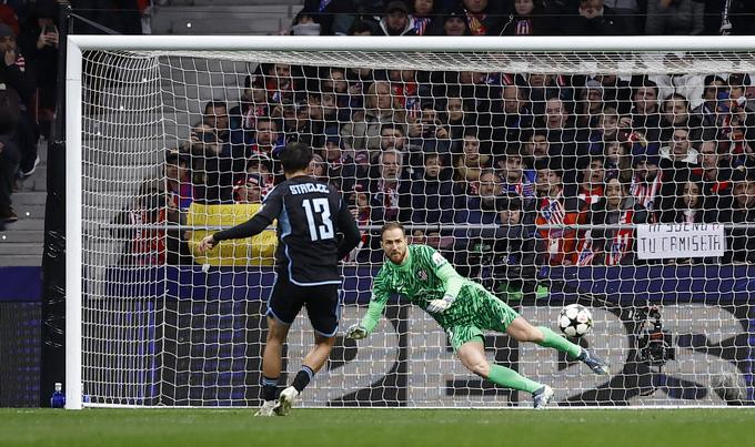 Jan Oblak je bil premagan na začetku drugega polčasa. | Foto: Reuters