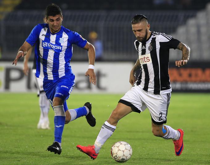 Daniel Avramovski (levo) v dresu OFK Beograda naj bi bil tik pred podpisom pogodbe z Olimpijo. | Foto: Guliverimage/Getty Images