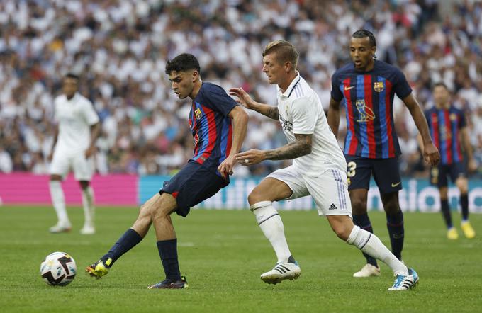 Pedri in Toni Kroos | Foto: Reuters