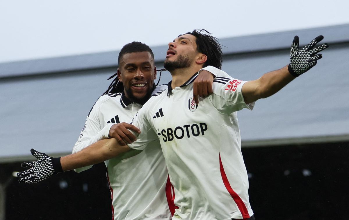 Raul Jimenez Fulham | Raul Jimenez je popeljal Fulham v vodstvo na londonskem obračunu proti Arsenalu. Topničarji so v drugem polčasu izenačil na 1:1. | Foto Reuters