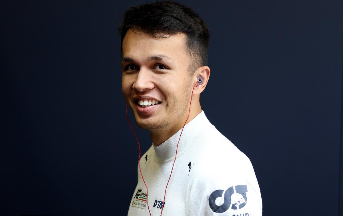 Alex Albon | Albon bo vsaj še eno leto ostal v moštvu Williamsa.  | Foto Guliverimage