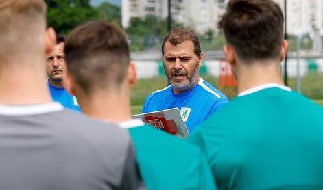 Tako ambiciozen, da včasih pozabi na spanec, hrano, celo na družino