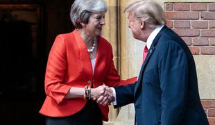 Theresa May: Trump mi je predlagal, naj tožim EU