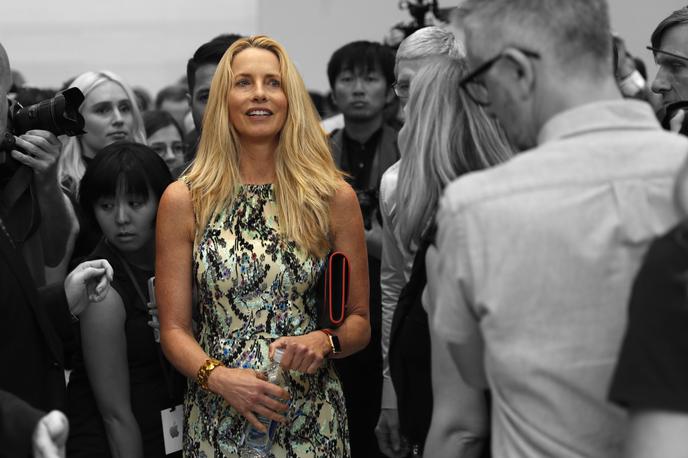 Laurene Powell Jobs | Laurene Powell Jobs je bila s Stevom Jobsom poročena od leta 1991 do njegove smrti na današnji dan leta 2011, imela pa sta tri otroke. Od leta 2013 je po neuradnih informacijah v zvezi z znanim ameriškim politikom Adrianom Fentyjem. | Foto Matic Tomšič / Reuters