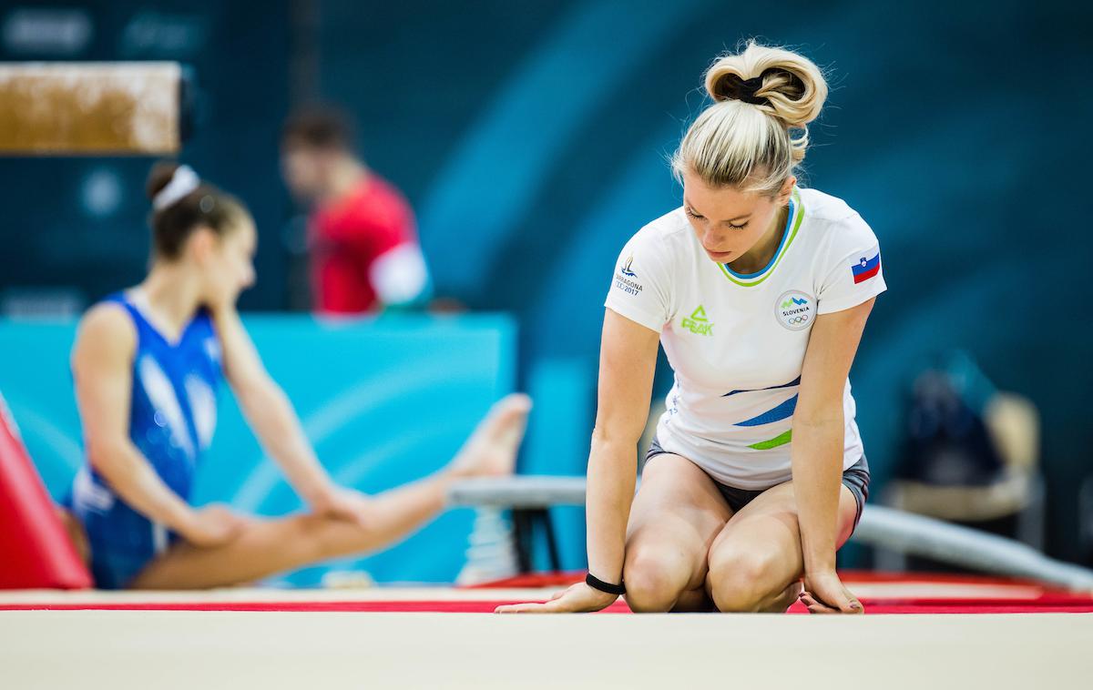 gimnastika, Koper, svetovni pokal, 3. dan, Teja Belak | Teja Belak je že na prvi tekmi po premoru zaradi nesrečne poškodbe na avgustovskem evropskem prvenstvu spet skočila na zmagovalni oder.  | Foto Grega Valančič/Sportida