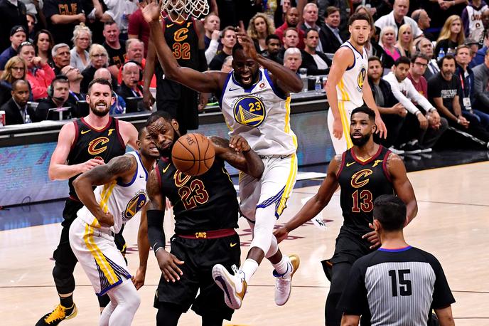 Cleveland Cavaliers Golden State Warriors | V dvorani Quicken Loans Arena so doma Cleveland Cavaliers, ki jih je poleti zapustil prvi zvezdnik LeBron James. | Foto Reuters