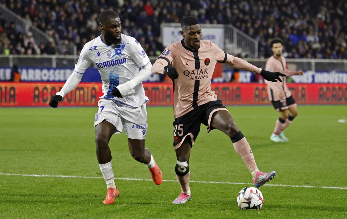 Auxerre : PSG | Auxerre in PSG sta se razšla brez golov. | Foto Reuters