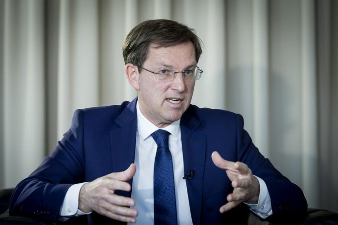 Predsednik vlade Miro Cerar, ki opravlja tekoče posle, naj bi si želel zasesti mesto predsednika državnega zbora. | Foto: Ana Kovač