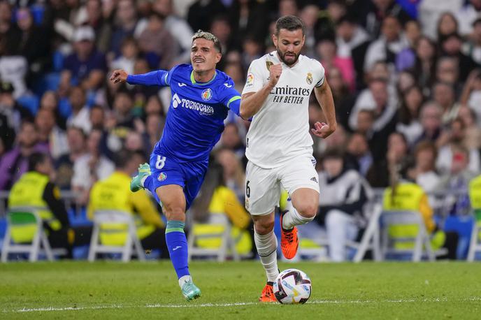 Nacho Real Madrid | Nacho ostaja pri Real Madridu. | Foto Guliverimage