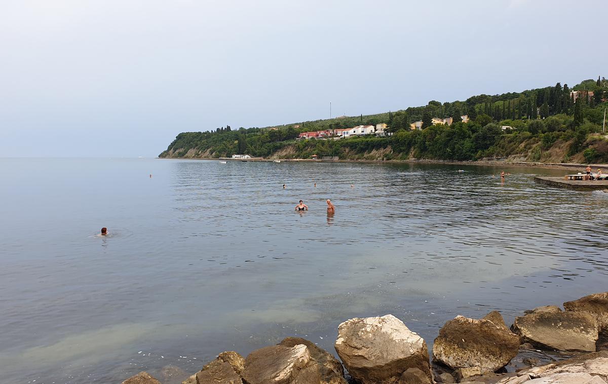 Debeli rtič morje plaža obala | V Policijskem sindikatu Slovenije bi si želeli, da bi bil objekt na  Debelem rtiču znova namenjen oddihu zaposlenih.  | Foto Metka Prezelj