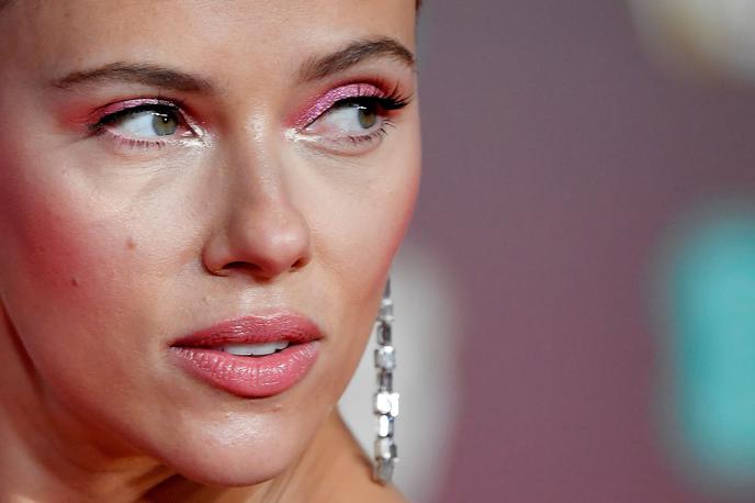 Scarlett Johansson | Scarlett Johansson je leta 2013 svoj glas sicer posodila umetni inteligenci v filmu Her, ki je kasneje dobil tudi oskarja za najboljši izvirni scenarij. | Foto Reuters