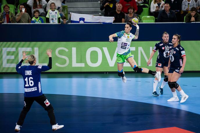 Slovenska rokometna reprezentanca Slovenija - Norveška Alja Varagić | Foto Grega Valančič/Sportida