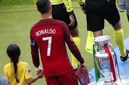 Cristiano Ronaldo: Na dan finala sem se zbudil s tremi blondinkami v postelji