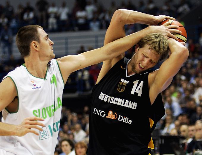 Kljub slavi (leta 2007 je bil tudi MVP lige) je vedno igral tudi za reprezentanco. Večkrat tudi proti Sloveniji. | Foto: Getty Images