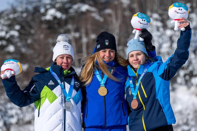 Ela Sever | Mlada slovenska biatlonka Ela Sever se je na mladinskih olimpijskih igrah povzpela na stopničke. | Foto OIS/JoeToth