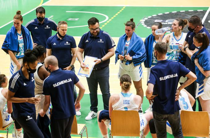 Slovenija : Črna Gora (ženska košarka, priprave na EuroBasket) | Foto: Vid Ponikvar