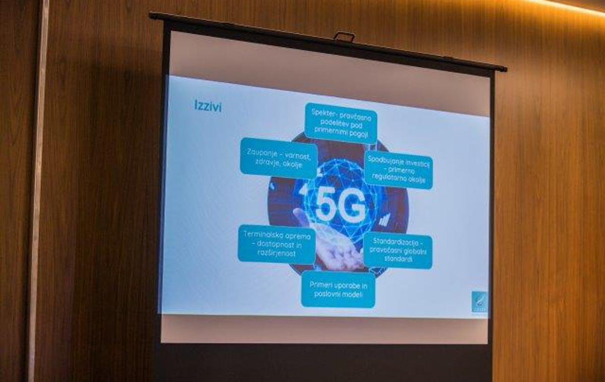 5G | Pot do mnogih priložnosti, ki jih omogoča 5G, vodi tudi prek številnih izzivov. | Foto GZS