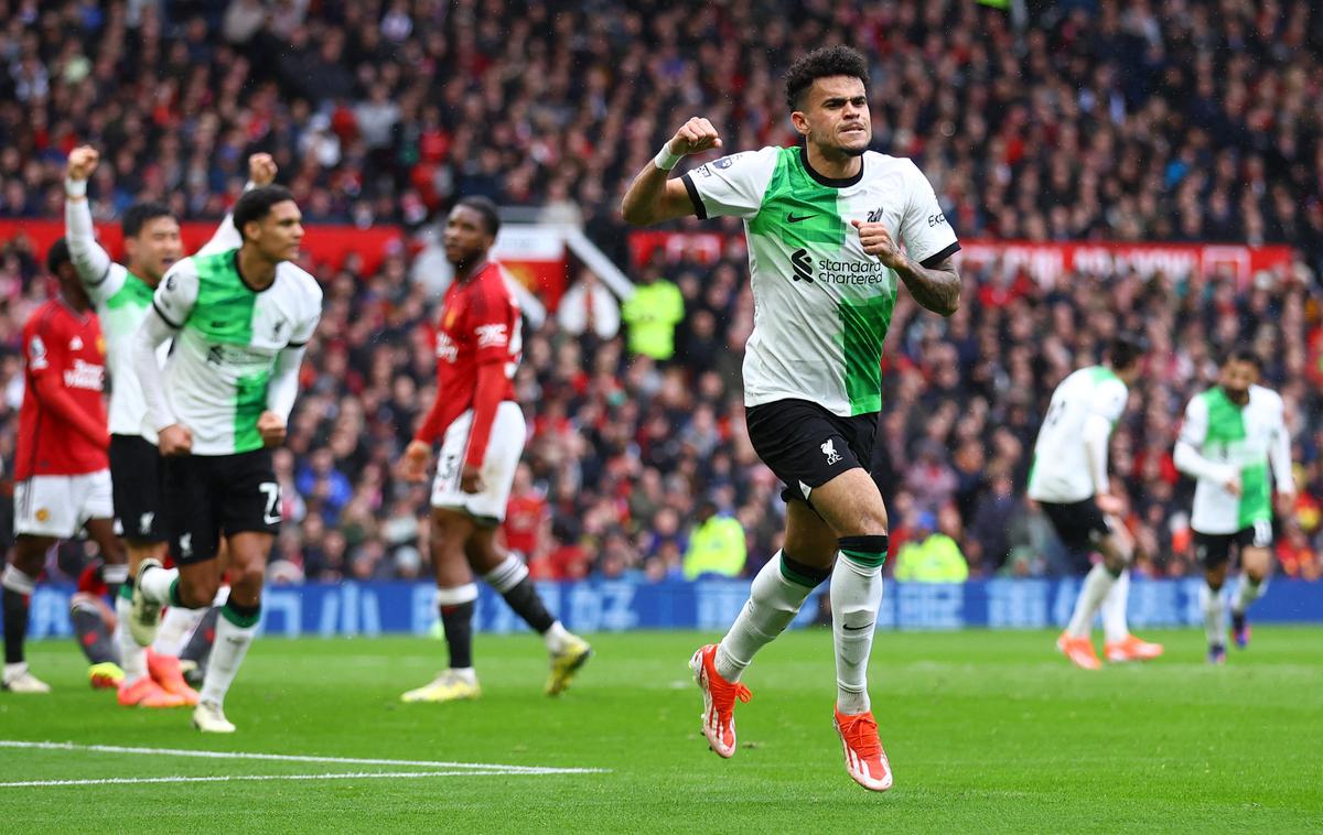 Luis Diaz Liverpool | Kolumbijec Luis Diaz je Liverpool na gostovanju v Manchestru v 23. minuti popeljal v vodstvo. | Foto Reuters